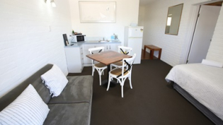 1 BDRM Family